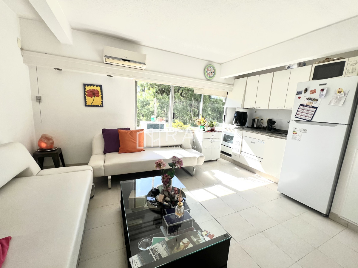 Apartamento ID.12163 - Apartamento en venta Av Roosevelt, Punta del Este