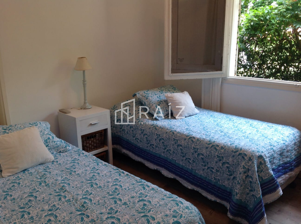 Casa ID.11566 - CASA EN VENTA 4 DORMITORIOS PLAYA MANSA