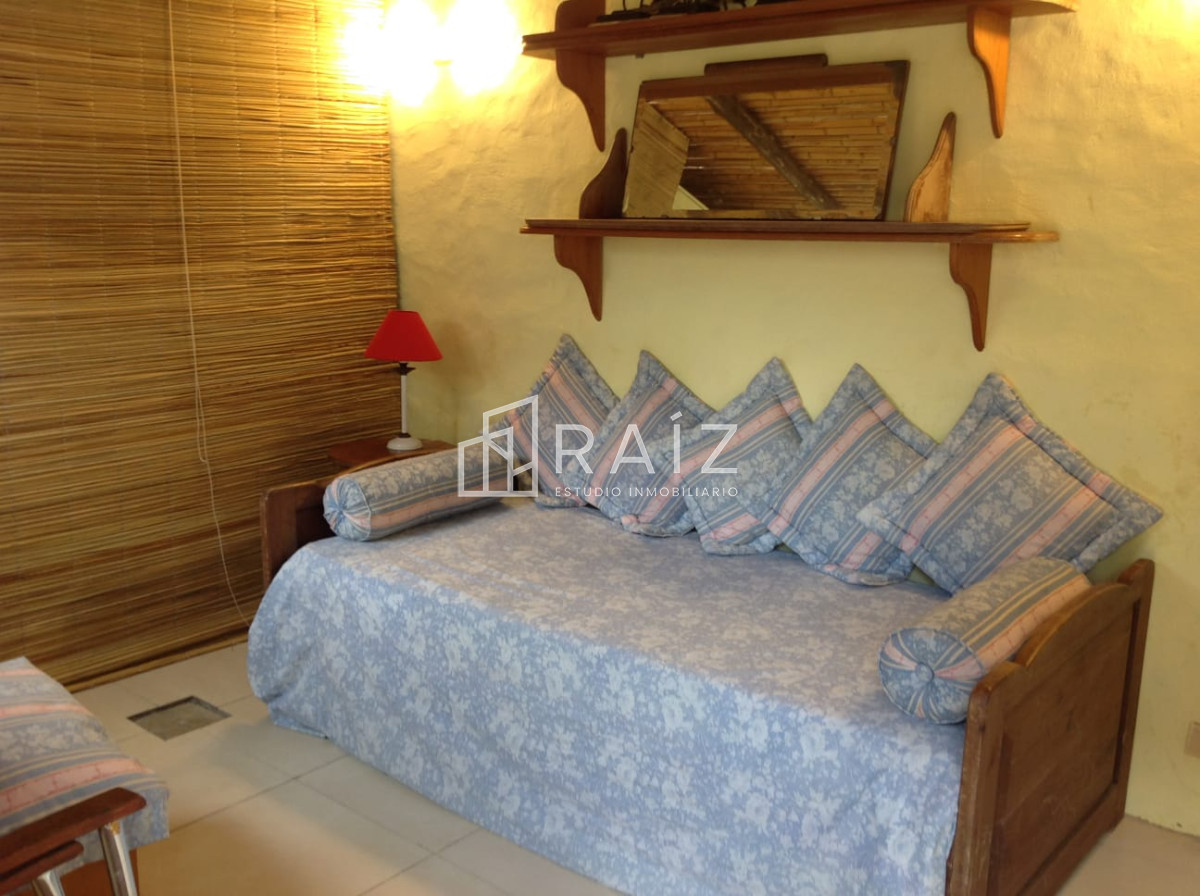 Casa ID.11566 - CASA EN VENTA 4 DORMITORIOS PLAYA MANSA