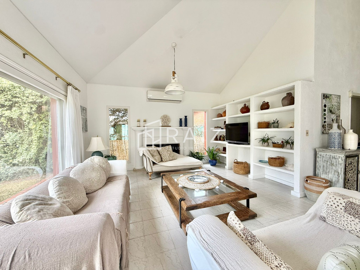 Casa ID.11561 - VENTA CASA 4 DORMITORIOS SAN RAFAEL