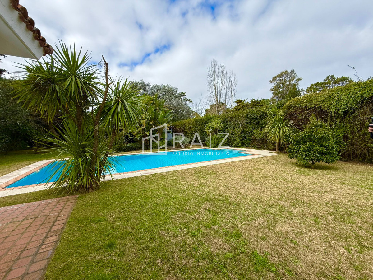 Casa ID.11561 - VENTA CASA 4 DORMITORIOS SAN RAFAEL