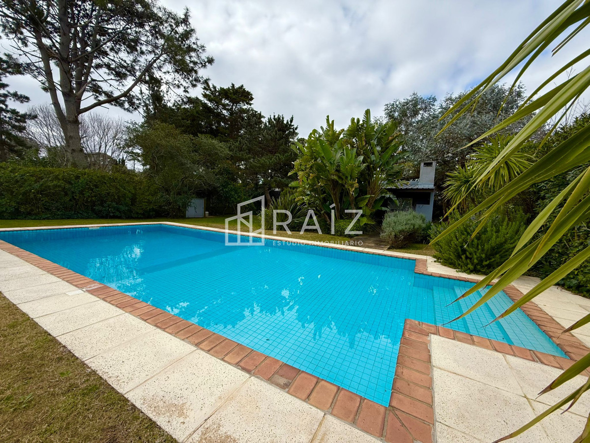 Casa ID.11561 - VENTA CASA 4 DORMITORIOS SAN RAFAEL