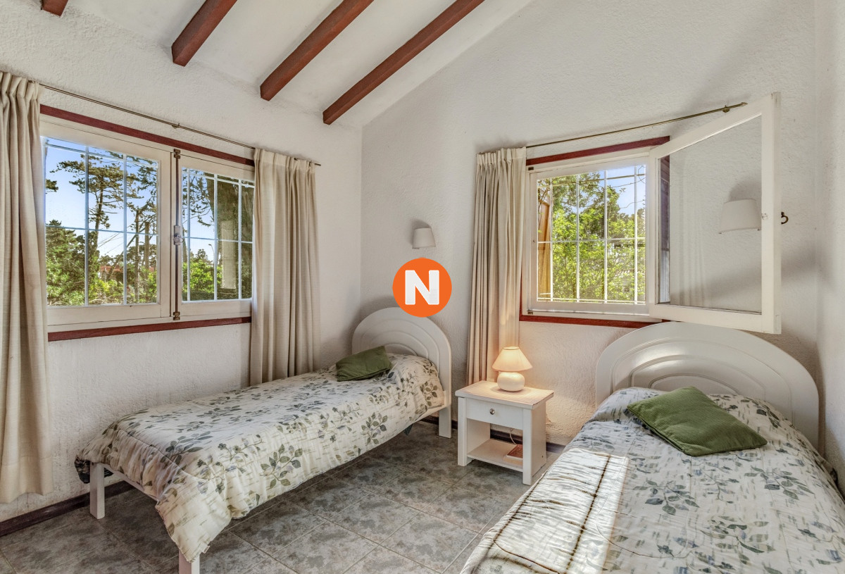 Casa Ref.224967 - Casa en venta playa Mansa, Punta del Este