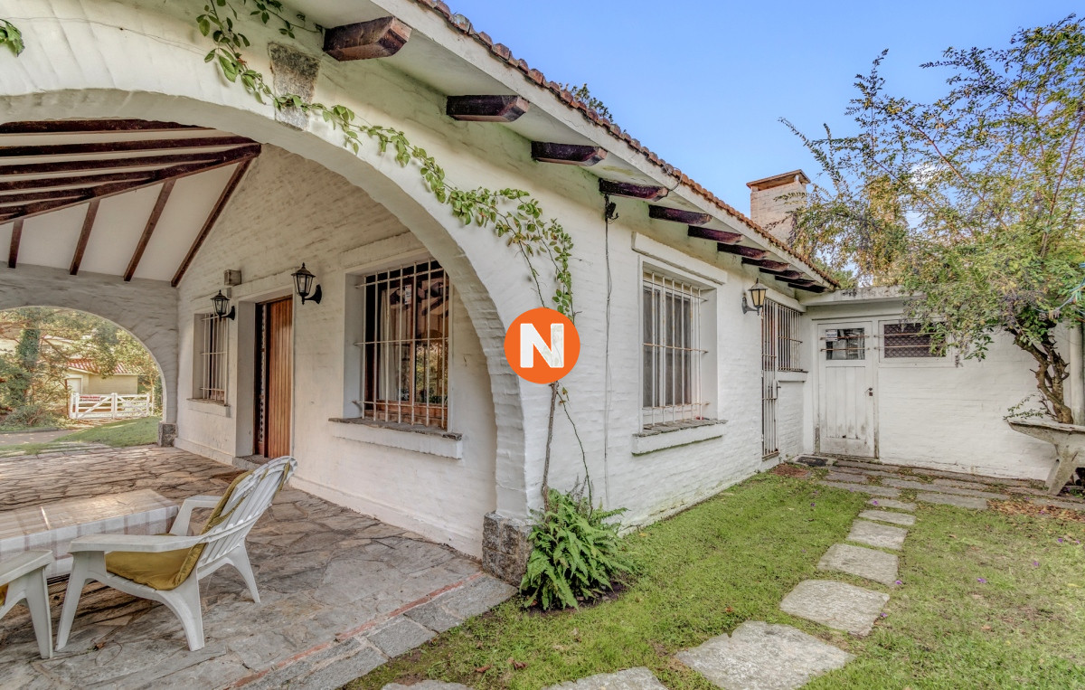 Casa Ref.224967 - Casa en venta playa Mansa, Punta del Este