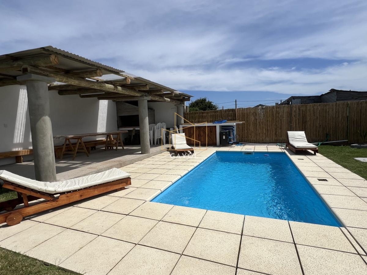 Casa ID.1326 - CASA EN VENTA Y ALQUILER ANUAL BALNEARIO BUENOS AIRES
