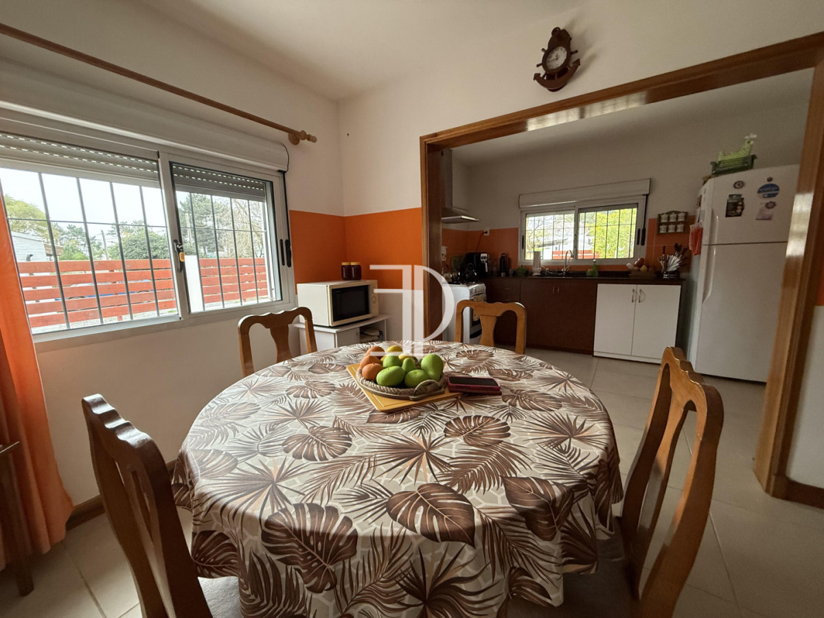 Casa ID.1541 - Casa de 3 dormitorios a la venta en Pinares - Playa Mansa