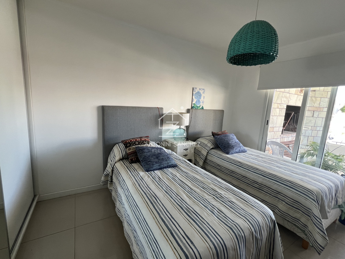 Apartamento ID.2015 - Apartamento en venta primera linea Playa Mansa