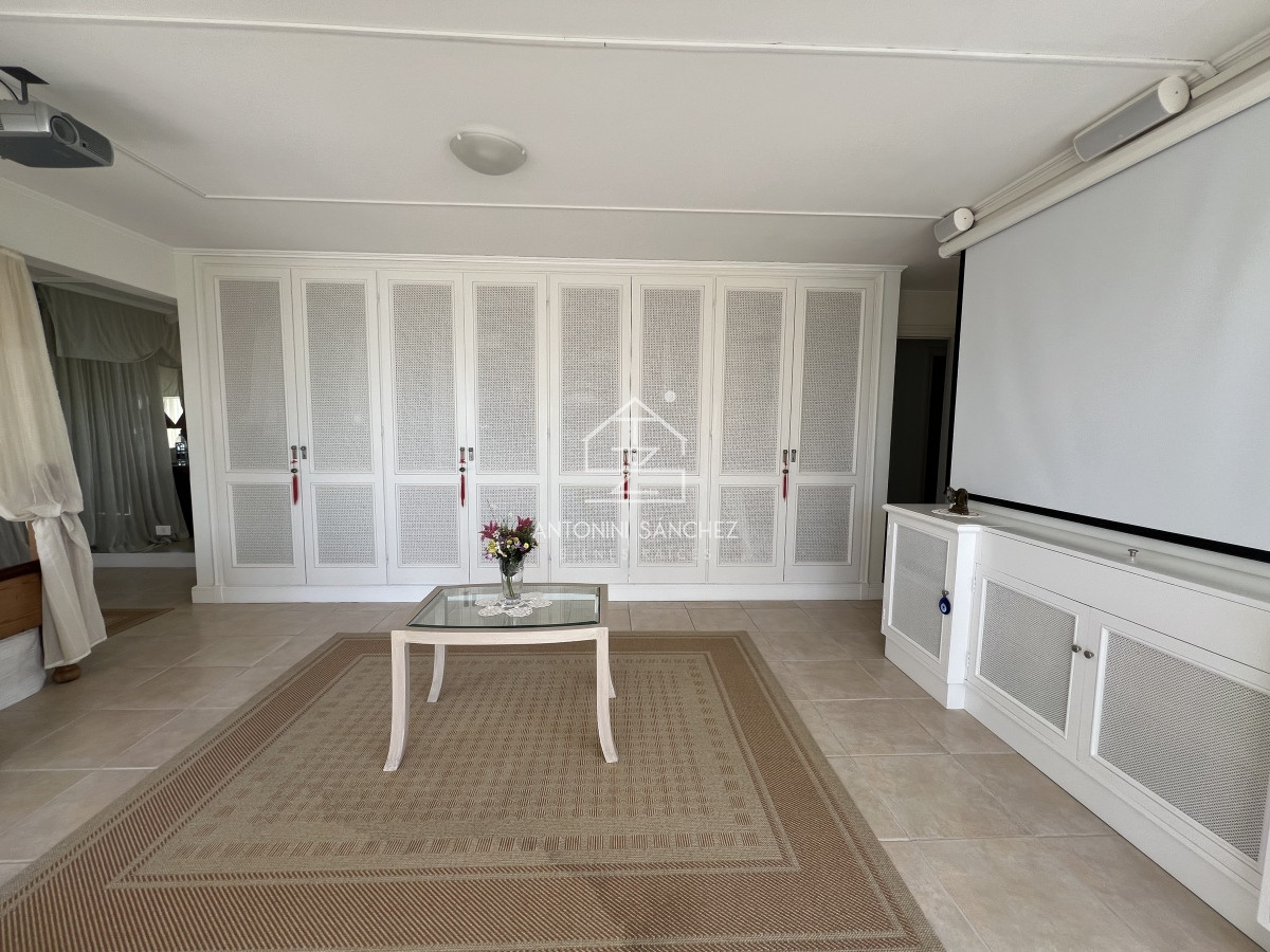 Apartamento ID.1413 - Apartamento Penthouse en venta playa Mansa primera linea