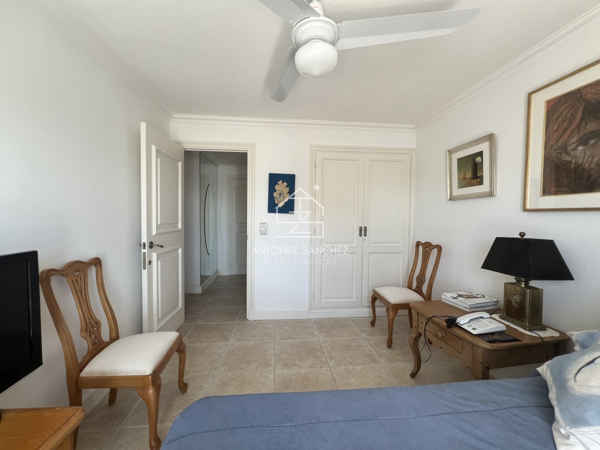 Apartamento ID.1413 - Apartamento Penthouse en venta playa Mansa primera linea