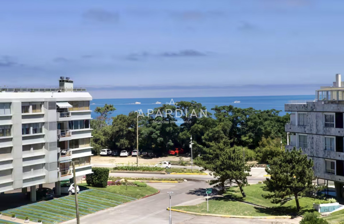 Apartamento ID.21099621 - Apartamento en venta de 2 dormitorios en Playa Mansa