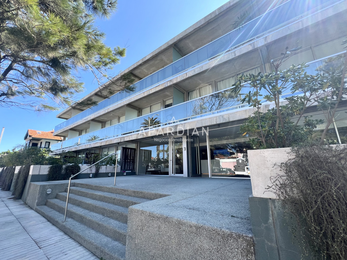 Apartamento ID.21096853 - Apartamento en venta Puerto Punta del Este.