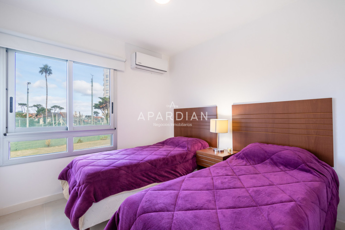 Apartamento ID.21096898 - Apartamento en venta, Playa Mansa, Punta del Este