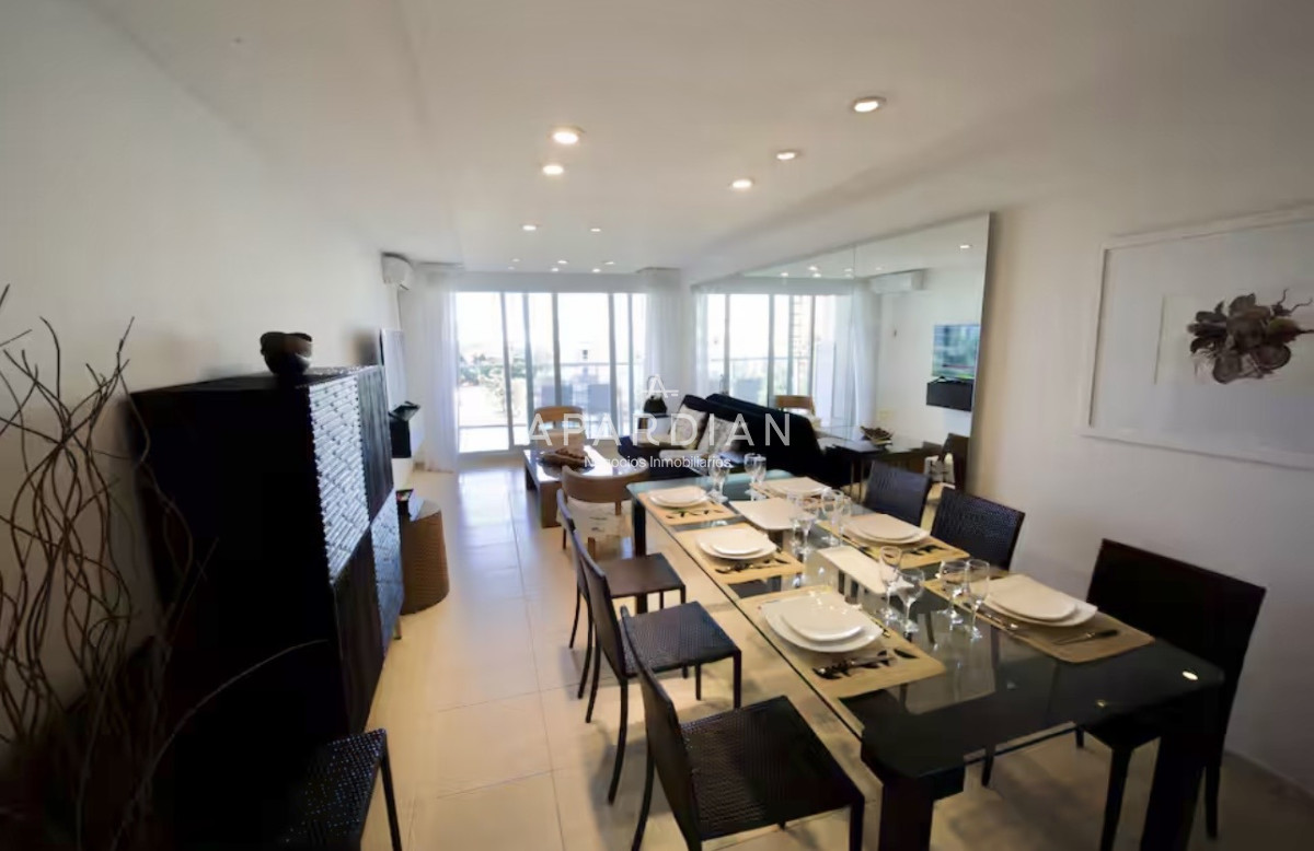 Apartamento ID.21099621 - Apartamento en venta de 2 dormitorios en Playa Mansa