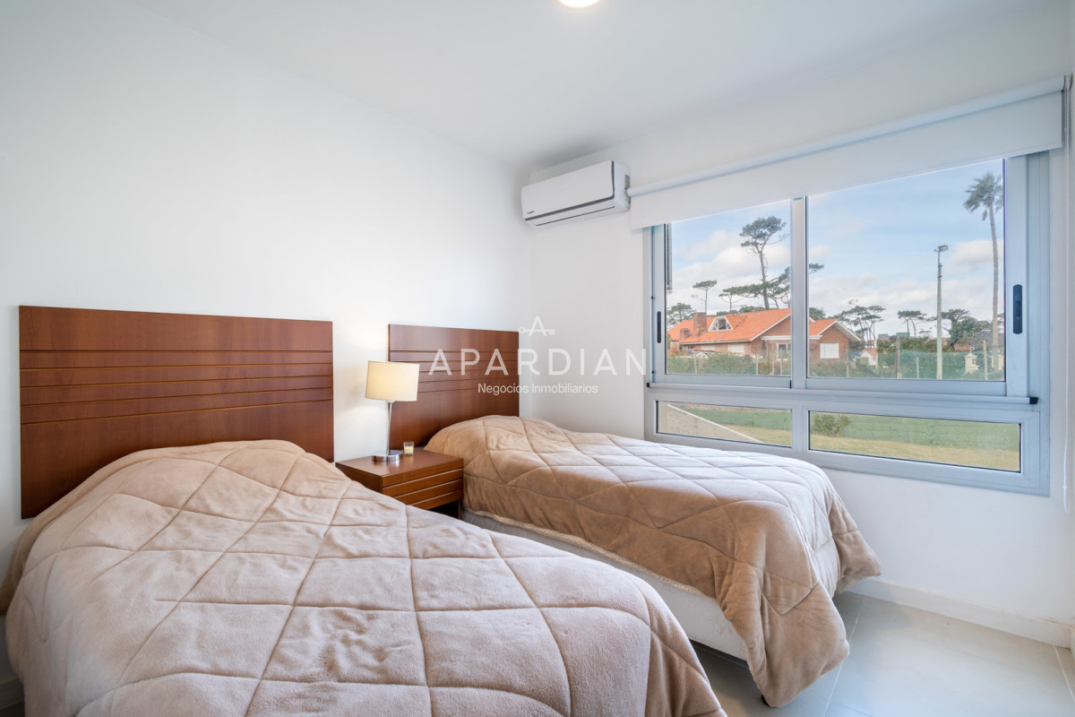 Apartamento ID.21096898 - Apartamento en venta, Playa Mansa, Punta del Este