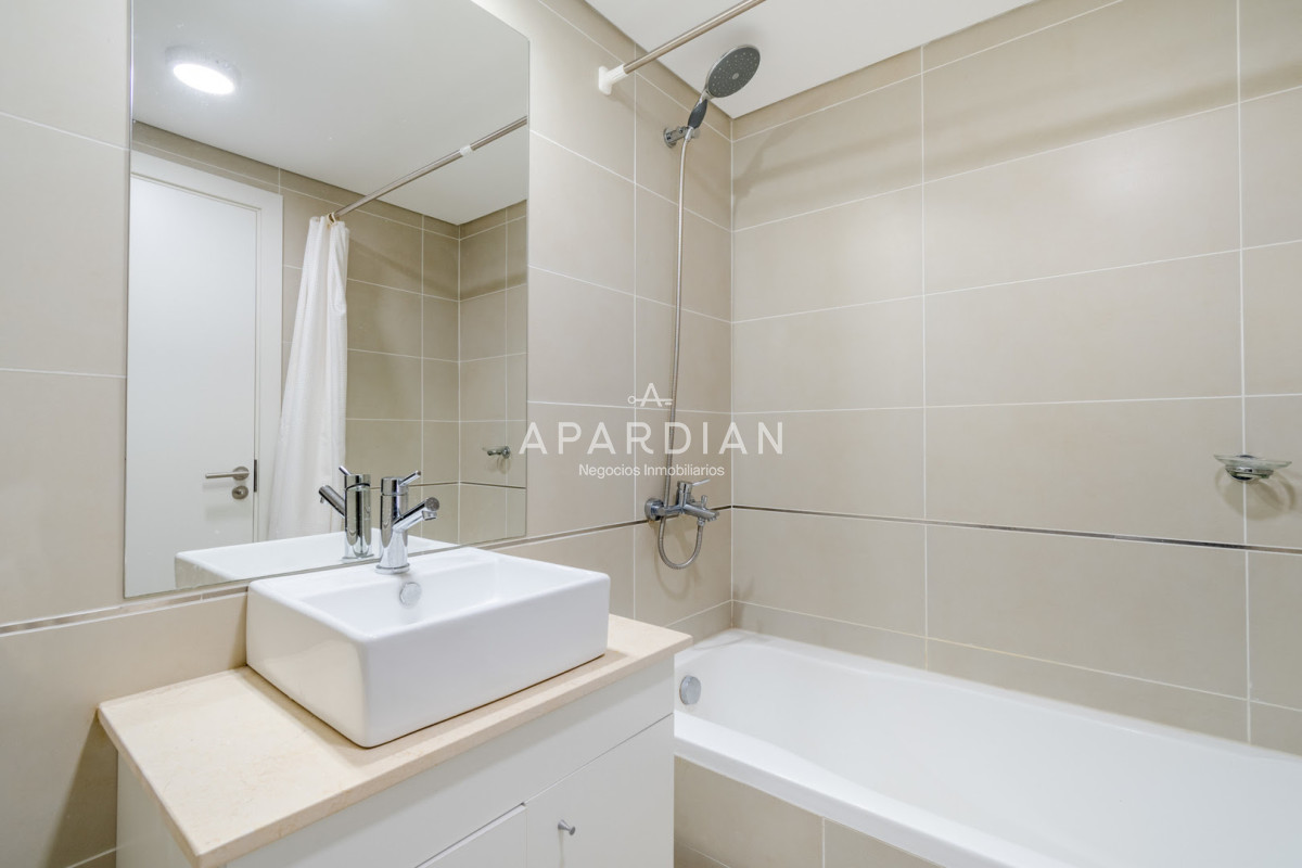 Apartamento ID.21096898 - Apartamento en venta, Playa Mansa, Punta del Este