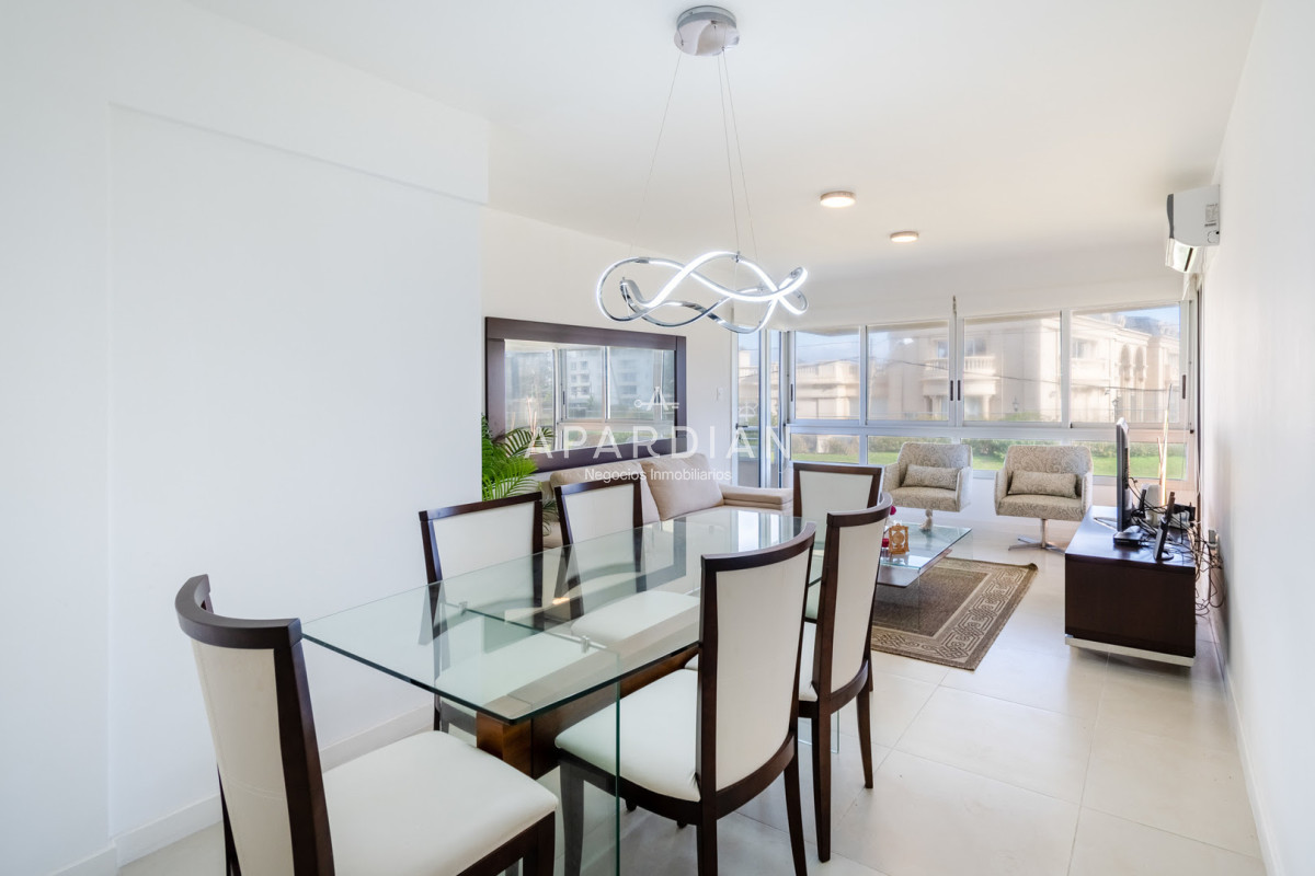 Apartamento ID.21096898 - Apartamento en venta, Playa Mansa, Punta del Este