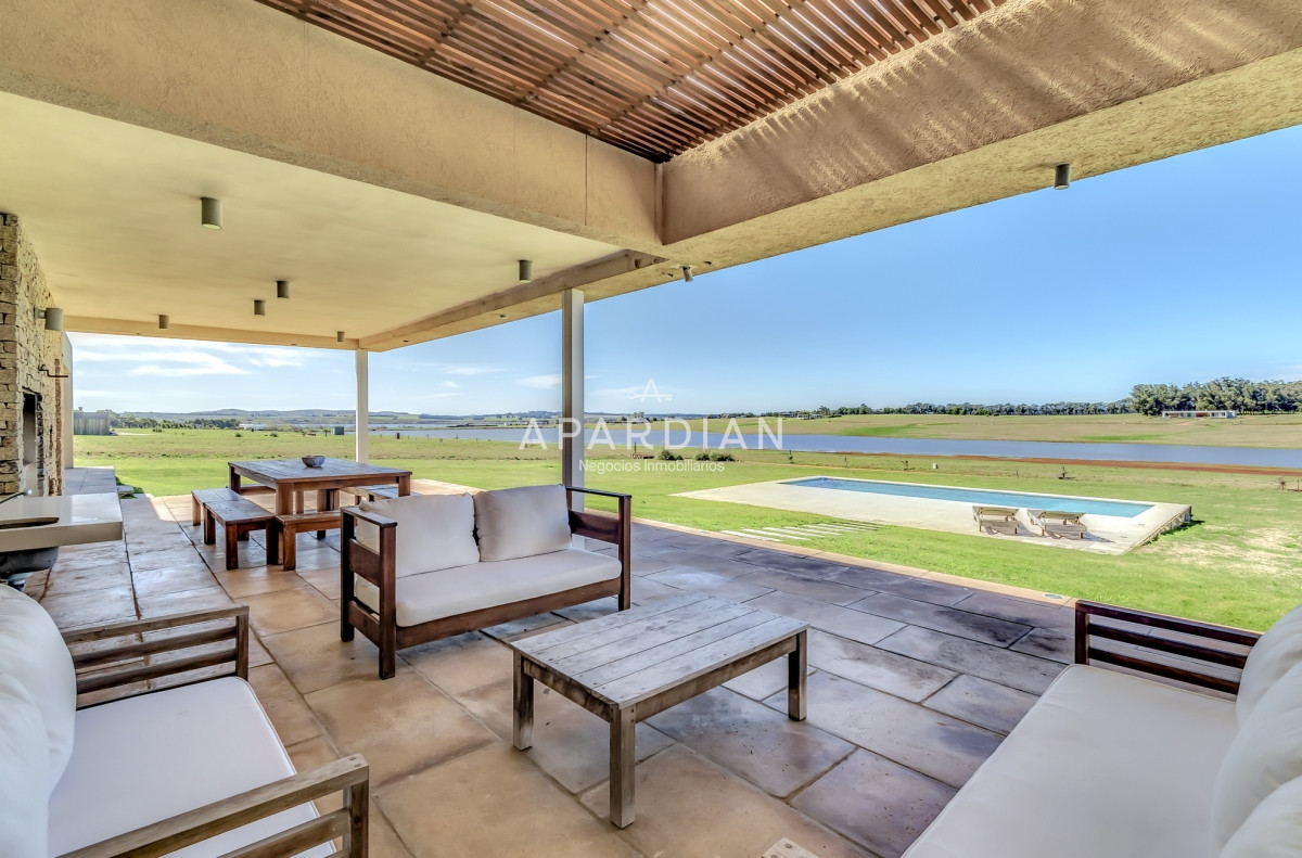 Casa ID.21098049 - Casa en venta en Laguna de los Cisnes