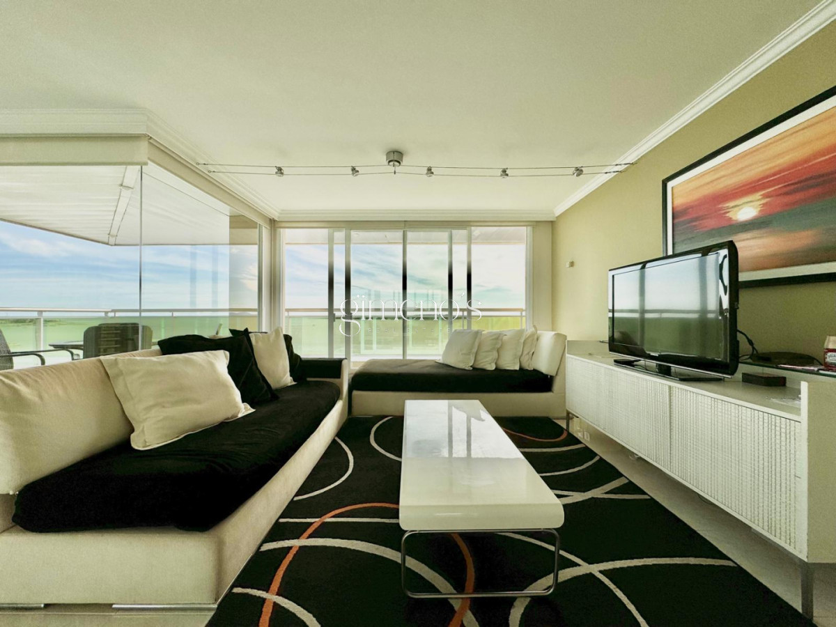 Apartamento ID.1306 - Apartamento en alquiler temporal y anual en playa Mansa Punta del Este.