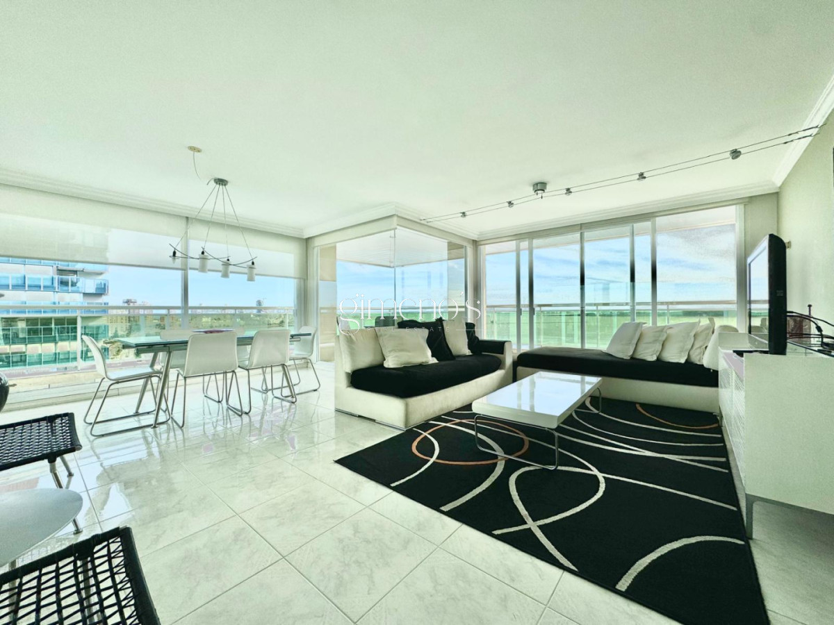 Apartamento ID.1306 - Apartamento en alquiler temporal y anual en playa Mansa Punta del Este.