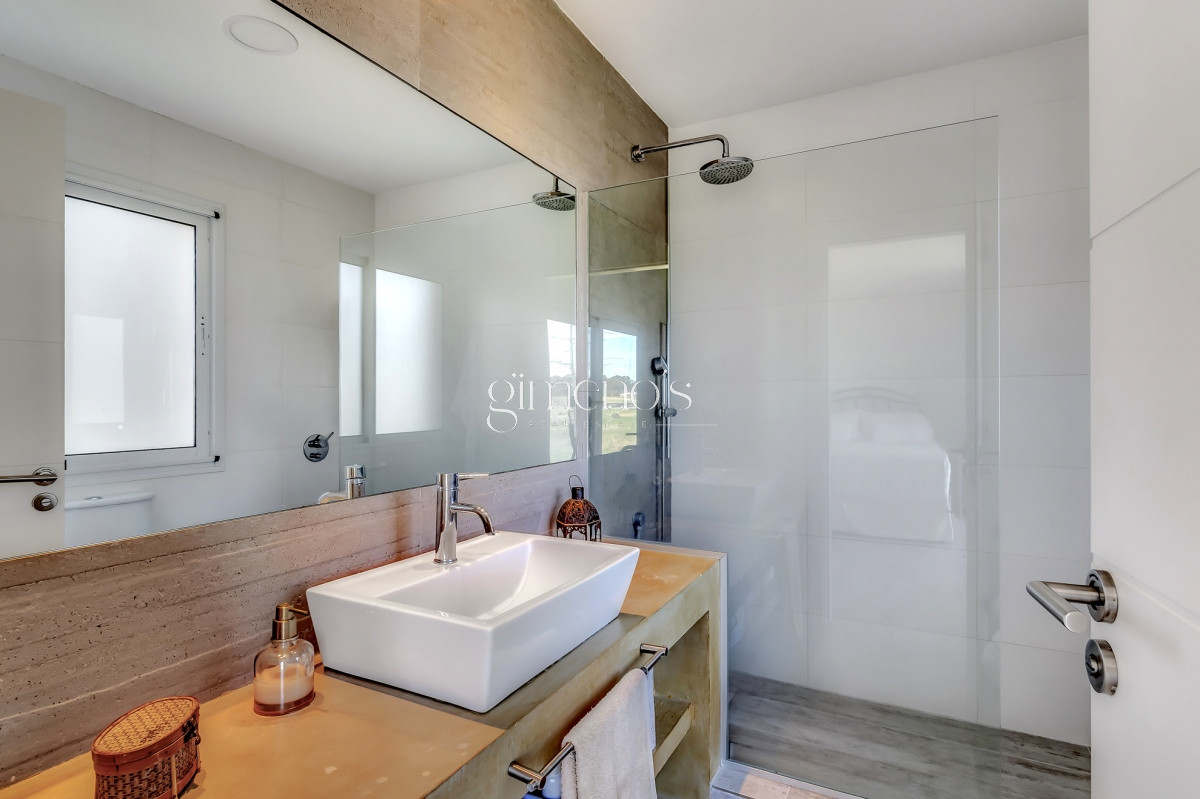 Casa ID.15 - Casa en venta en Laguna de los Cisnes