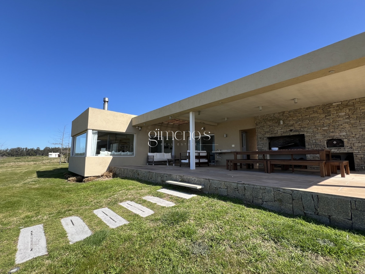 Casa ID.15 - Casa en venta en Laguna de los Cisnes