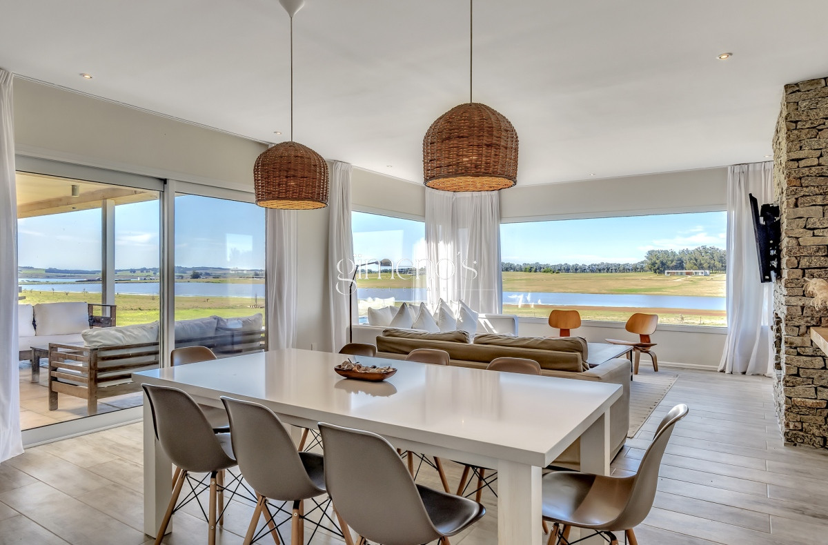 Casa ID.15 - Casa en venta en Laguna de los Cisnes
