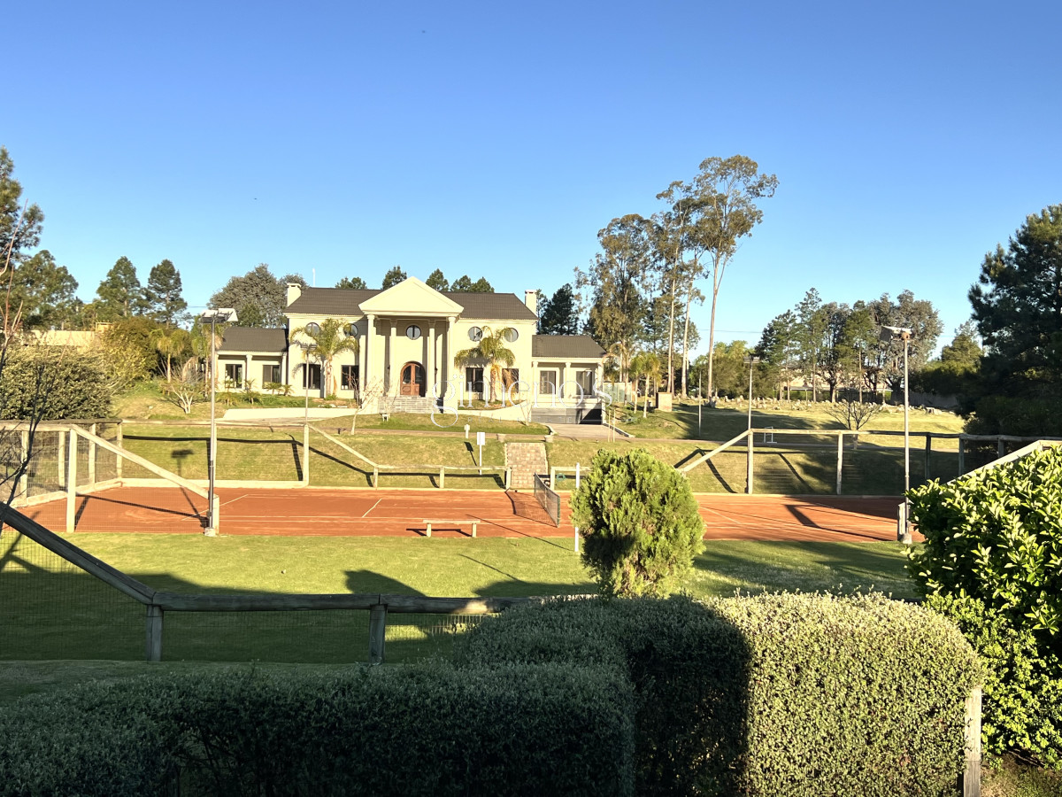 Casa ID.604 - Casa en Venta Barrio Privado Carmel - Montevideo - Canelones 