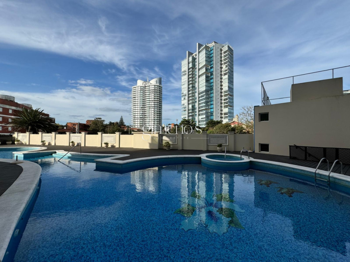 Apartamento ID.1306 - Apartamento en alquiler temporal y anual en playa Mansa Punta del Este.