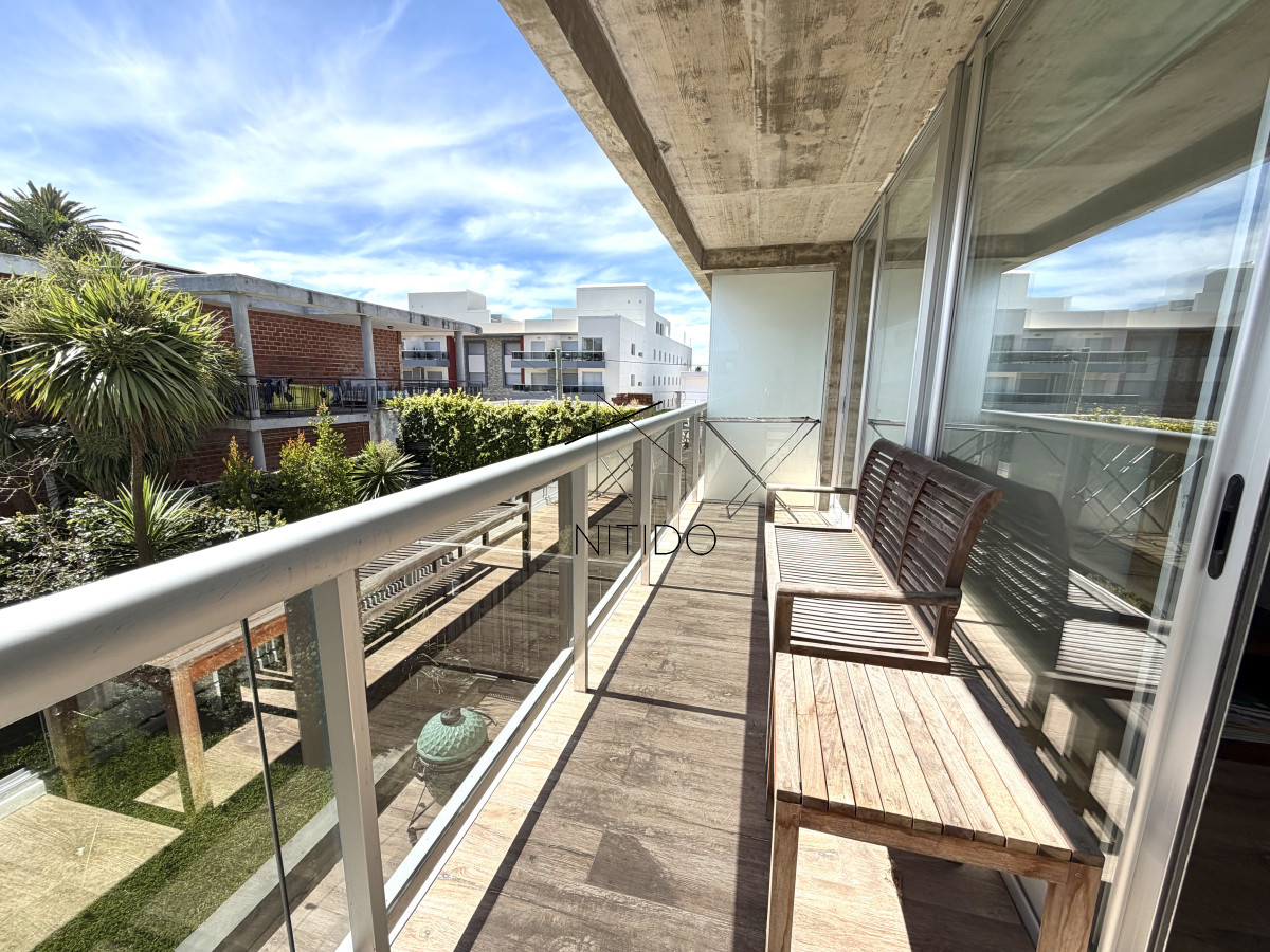 Apartamento ID.374 - Apartamento en venta Peninsula, Punta del Este.