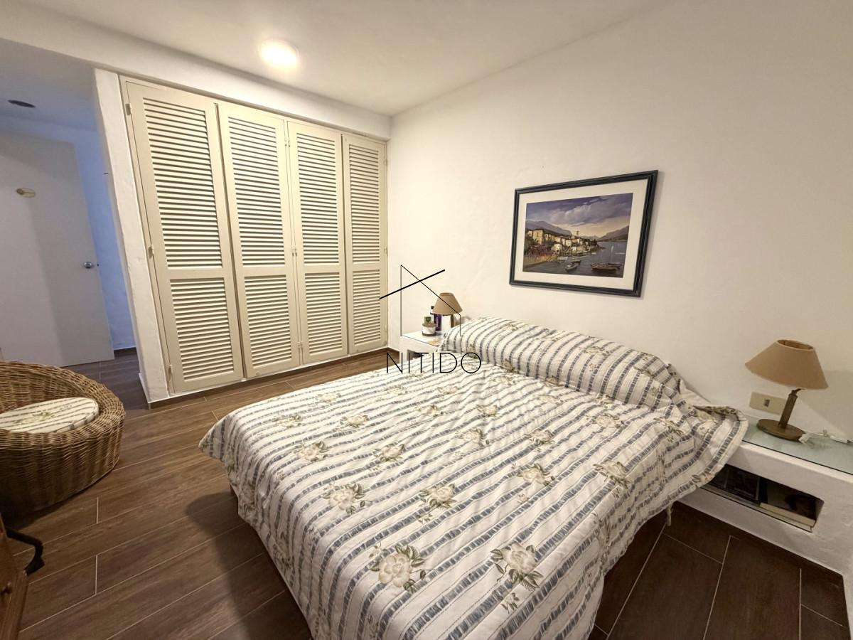 Apartamento ID.383 - Apartamento en venta primera linea de playa Mansa, Punta del Este