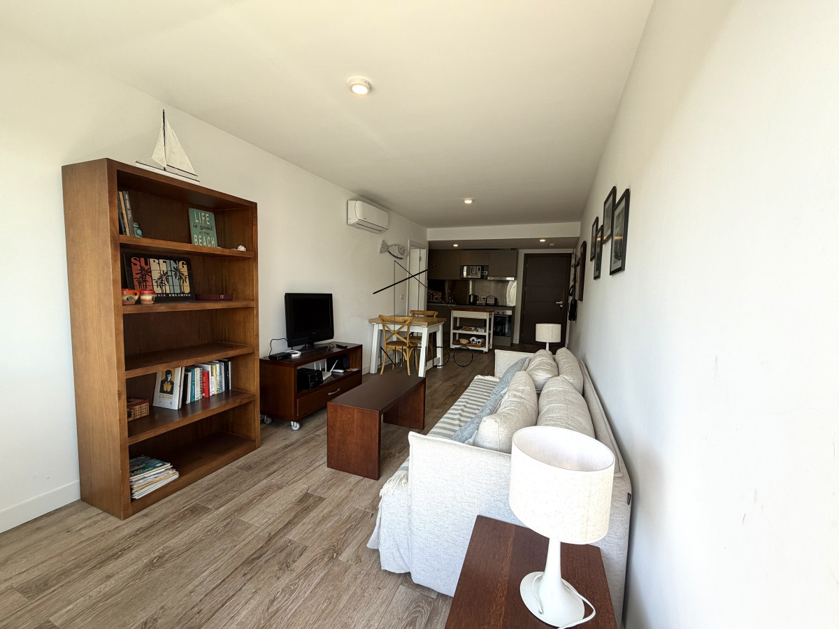 Apartamento ID.374 - Apartamento en venta Peninsula, Punta del Este.