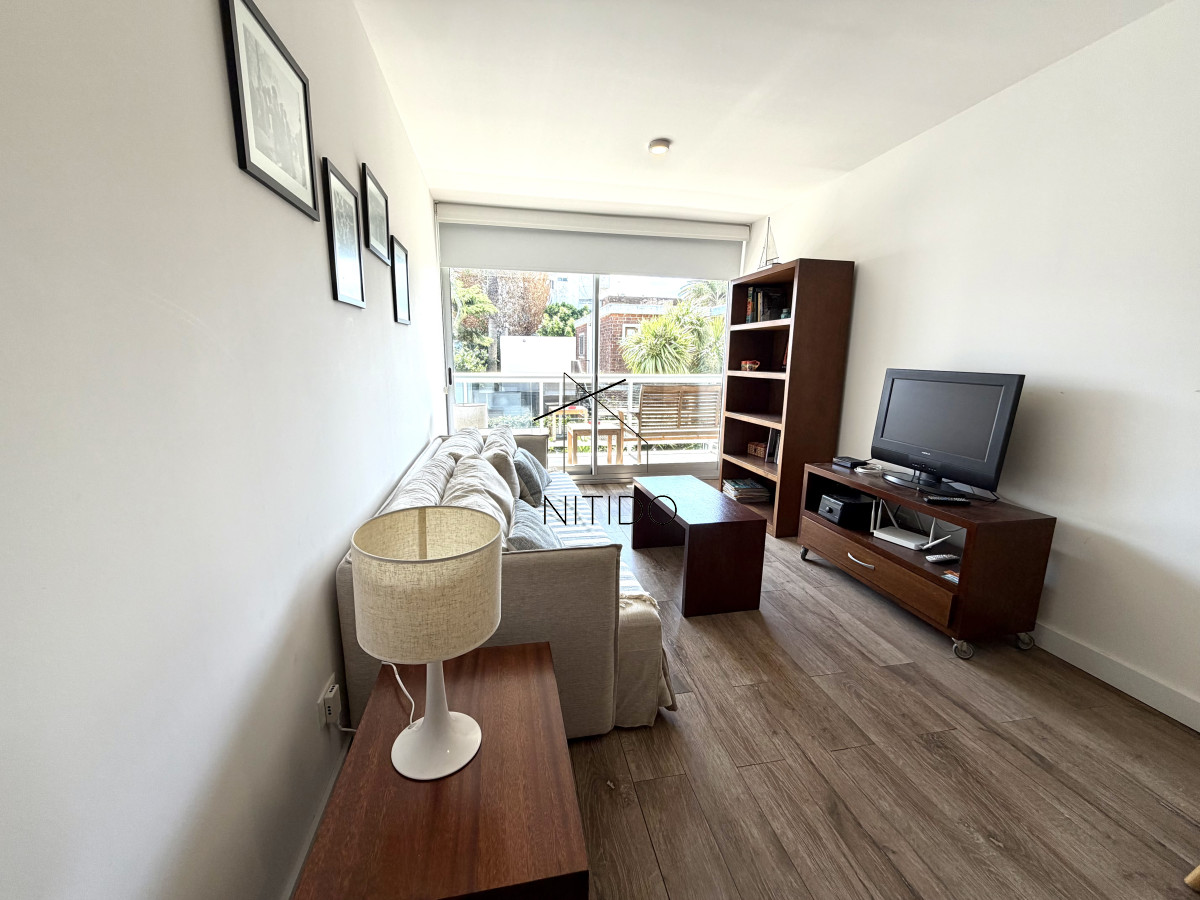 Apartamento ID.374 - Apartamento en venta Peninsula, Punta del Este.