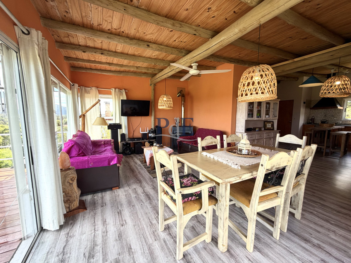 Espectacular casa en venta en Piriapolis - Imagen 1