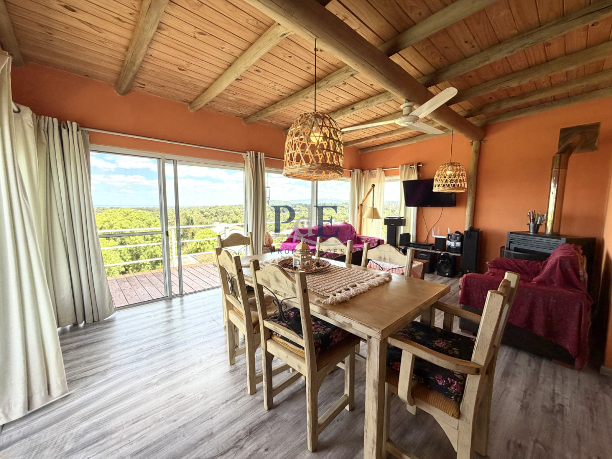 Espectacular casa en venta en Piriapolis