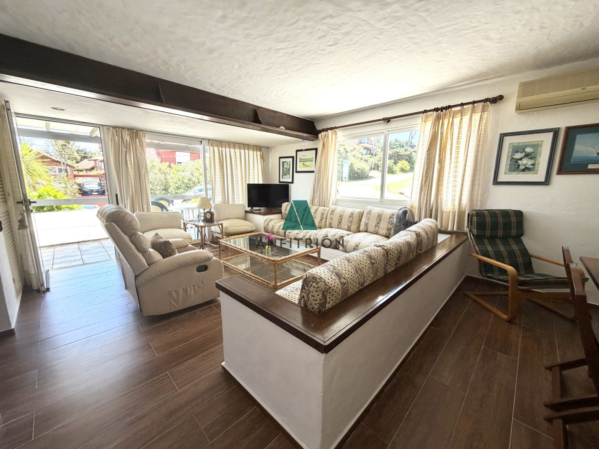 Apartamento ID.91 - Apartamento en venta primera linea de playa Mansa, Punta del Este