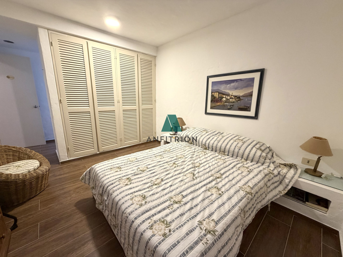 Apartamento ID.91 - Apartamento en venta primera linea de playa Mansa, Punta del Este