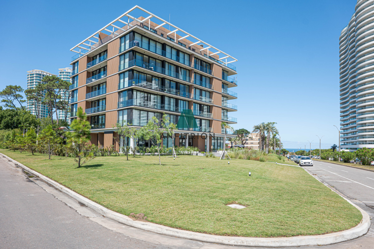 Apartamento ID.154 - Apartamento en venta playa Mansa Punta del Este
