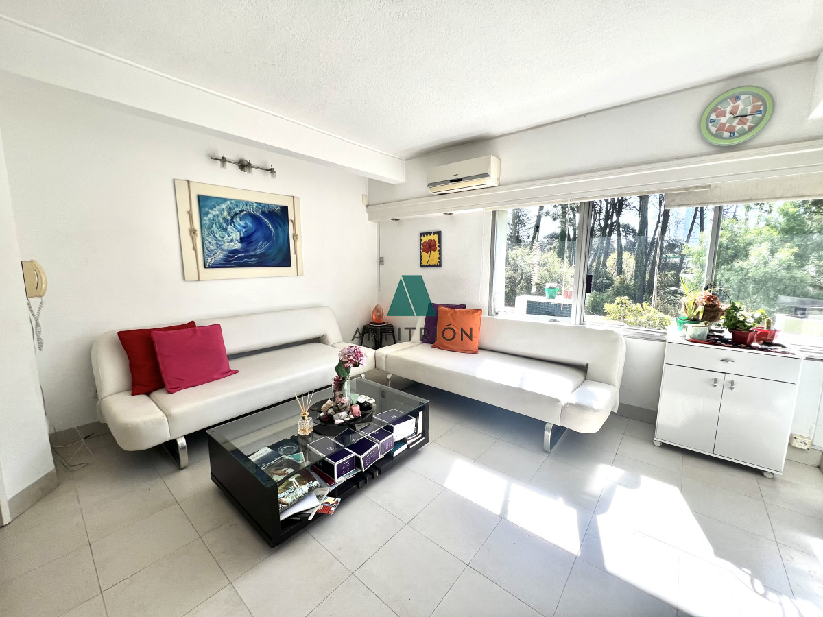 Apartamento ID.81 - Apartamento en venta Av Roosevelt, Punta del Este