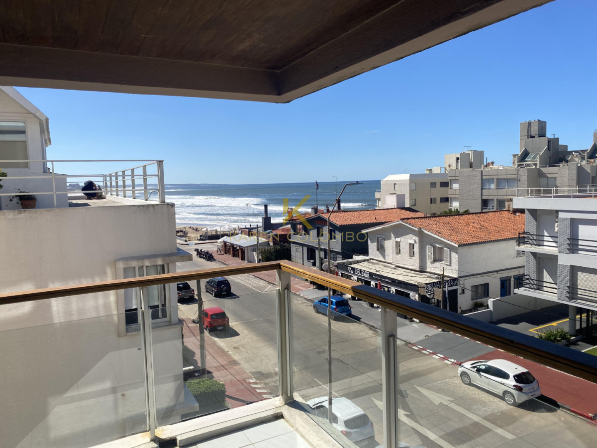Apartamento de 2 dormitorios con vista al mar en Peninsula - KCP21097284A