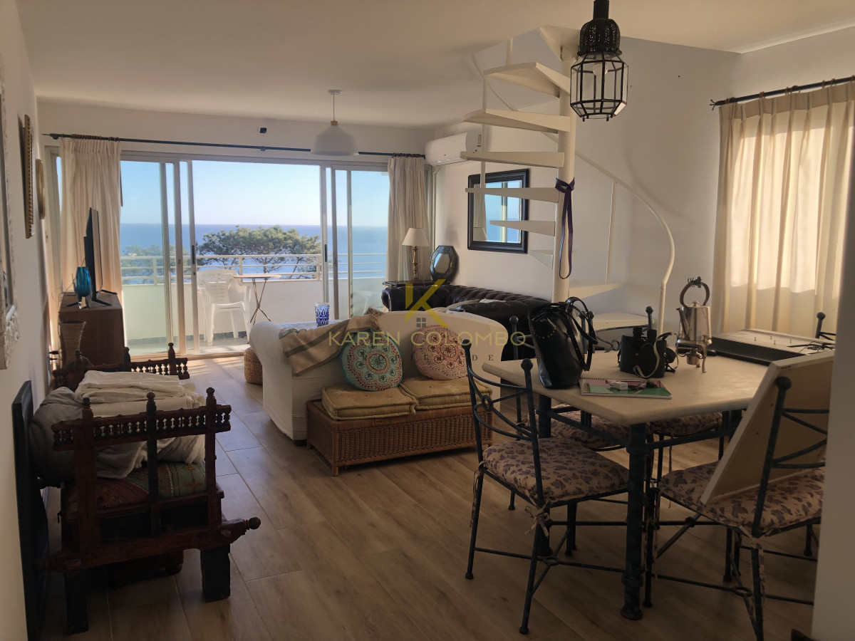 Apartamento en venta Primera linea - Playa Mansa - KCP21096270A