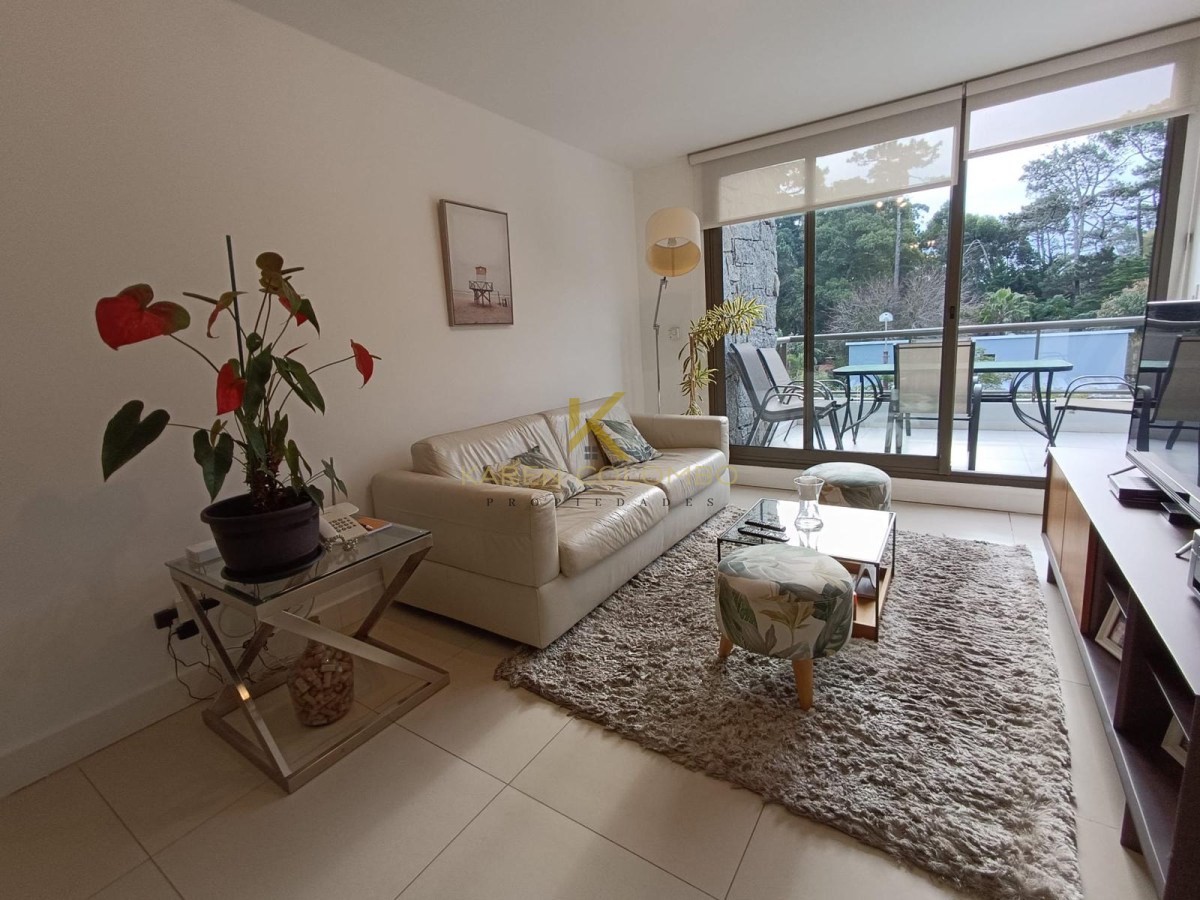 Apartamento con parrillero propio