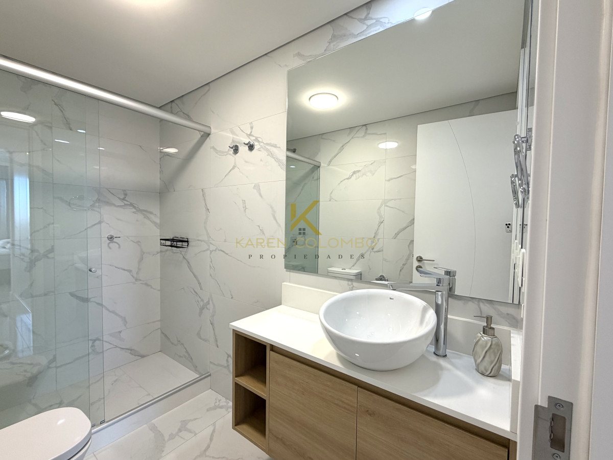 Apartamento ID.21096814 - Apartamento en primera linea de playa Mansa, Alquiler temporal