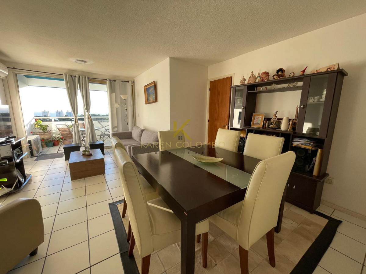 Apartamento ID.21095362 - Apartamento De 3 Dormitorios En Alquiler Anual