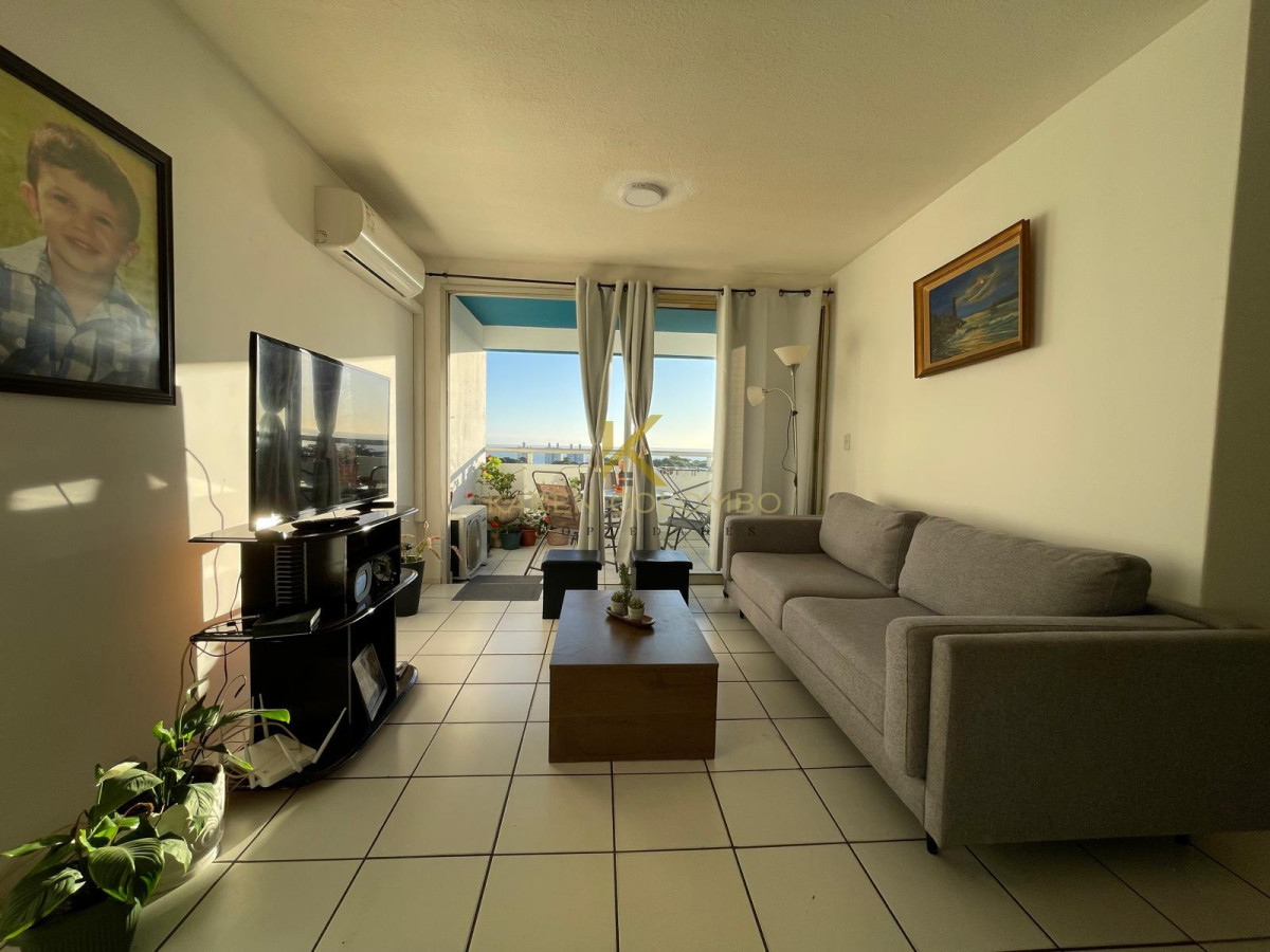 Apartamento ID.21095362 - Apartamento De 3 Dormitorios En Alquiler Anual