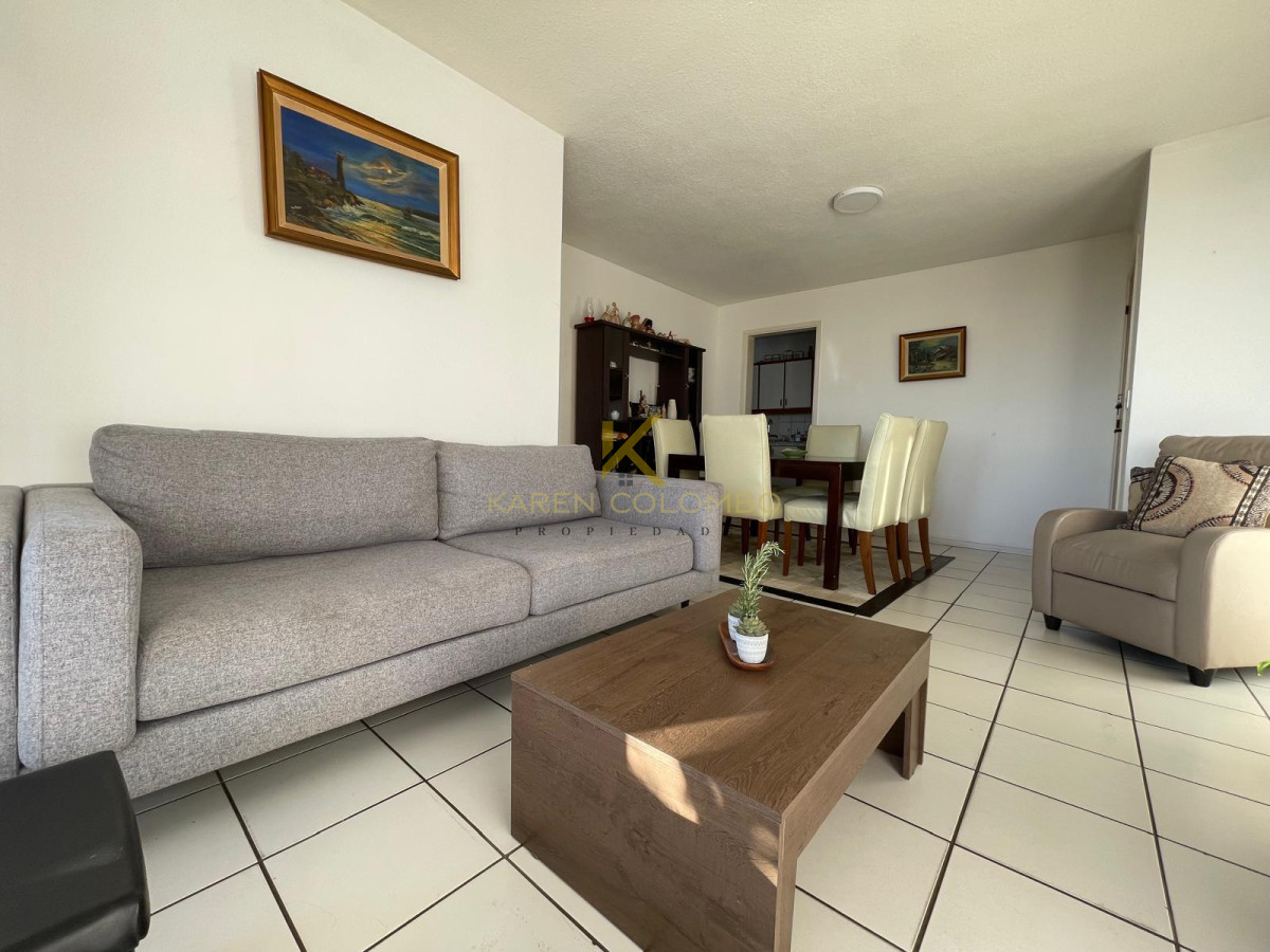 Apartamento ID.21095362 - Apartamento De 3 Dormitorios En Alquiler Anual
