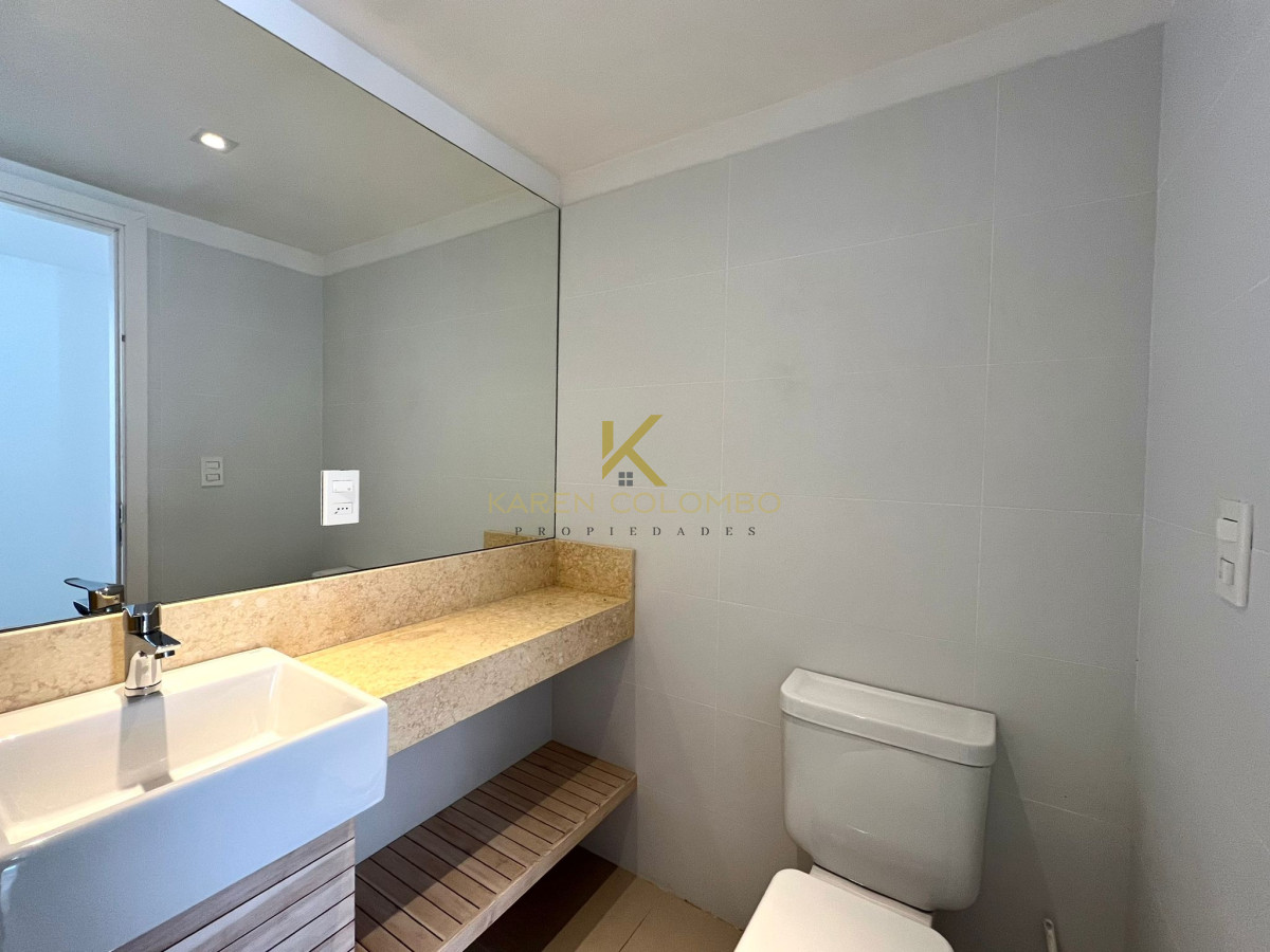 Apartamento ID.21095211 - Apartamento en venta primera linea playa Mansa Punta del Este