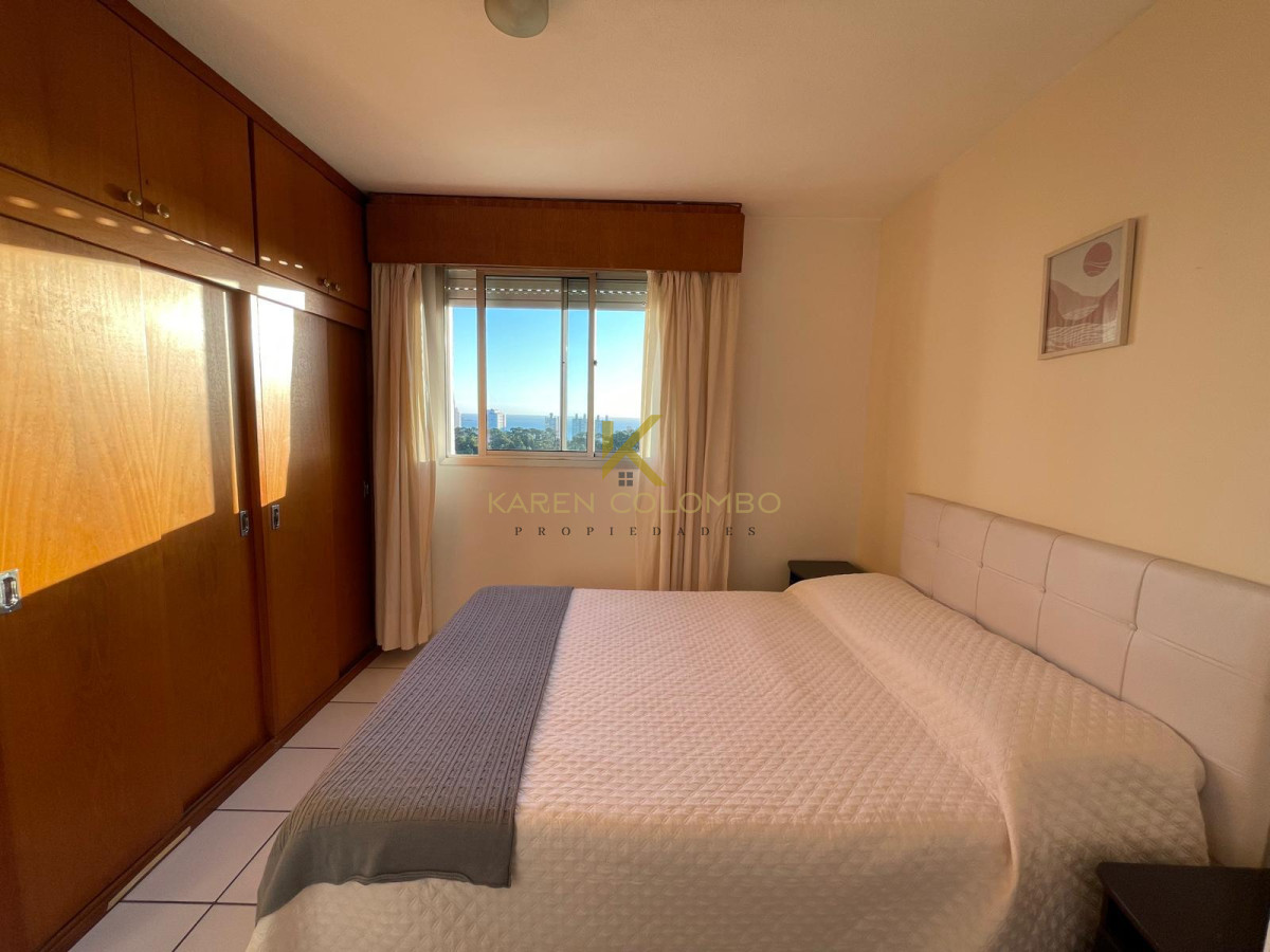 Apartamento ID.21095362 - Apartamento De 3 Dormitorios En Alquiler Anual