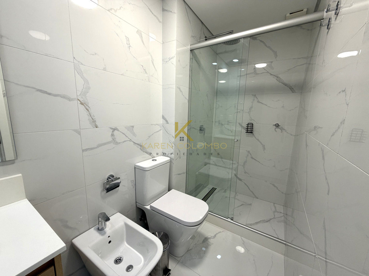 Apartamento ID.21096814 - Apartamento en primera linea de playa Mansa, Alquiler temporal