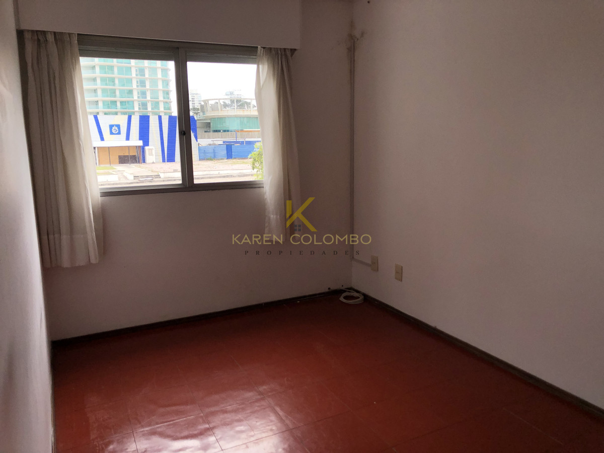 Apartamento ID.21096237 - Apartamento en venta - Primera linea Playa Mansa