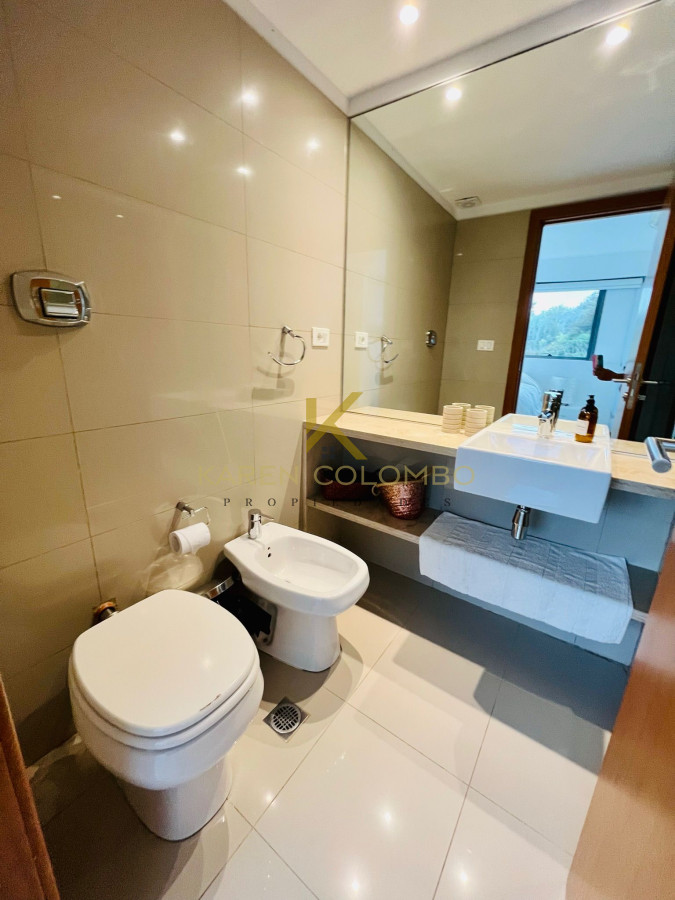 Apartamento ID.21095366 - Apartamento primer línea al mar parada 30 Playa Brava, Punta del Este